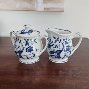 Vintage Blue and White Floral Cream And Sugar Set